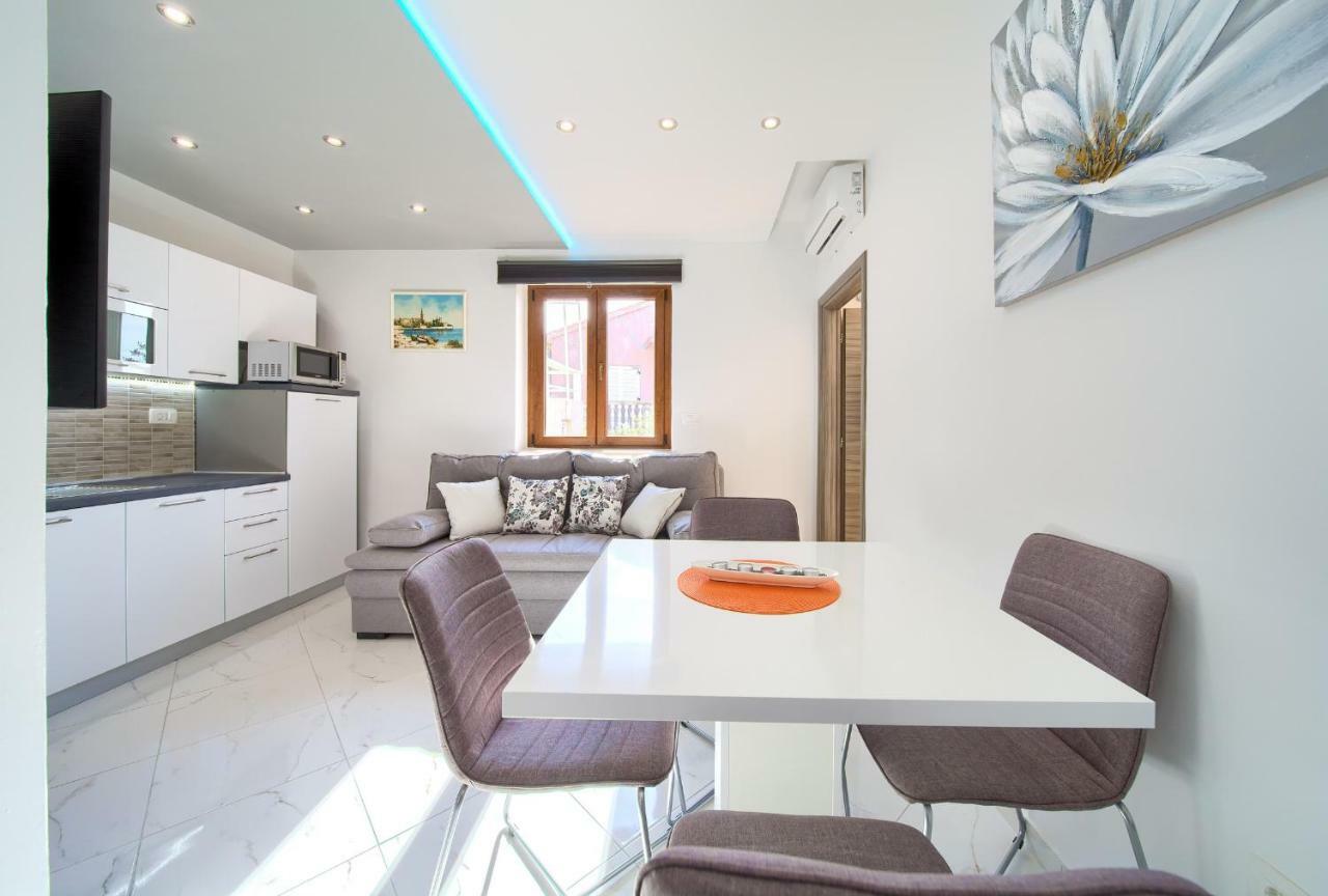 Nadija Studio Apartmani Krk Town Exterior photo